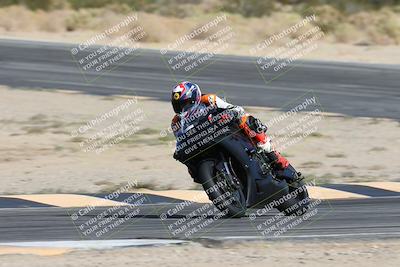 media/Nov-16-2025-Race Pace (Sun) [[8c5fa54630]]/Non Verified Riders (1st 20 Minutes)/2-Turn 10 (1010am)/